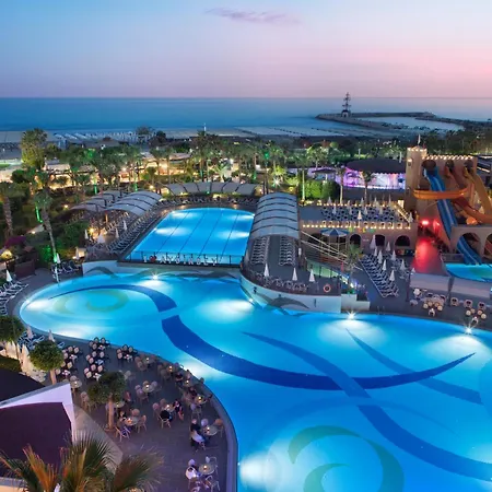 Resort Aydinbey King's Palace &