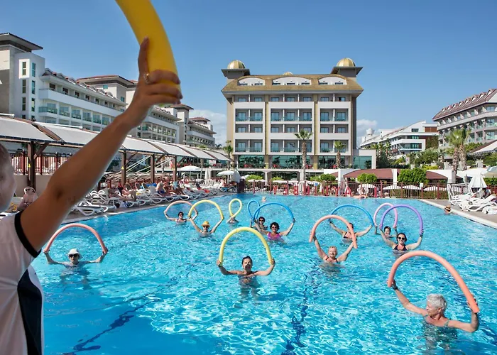 Курортный комплекс Aydinbey King's Palace & 5*